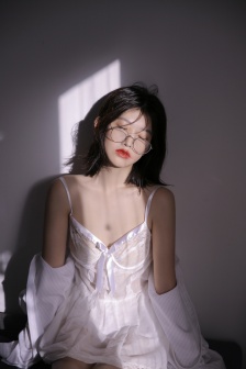 久久精美日产MV二线三线是什么